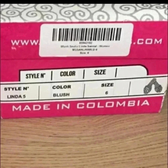 🆕Maker’s Blush Snake Sandals🆕 - Picture 7 of 7